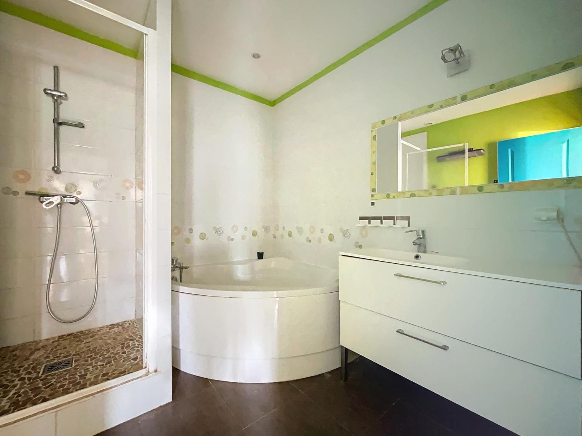 La Roue Libre 3 Chambres - 1Er Etage Au Centre Ville De L'Arbresle Eveux Zewnętrze zdjęcie